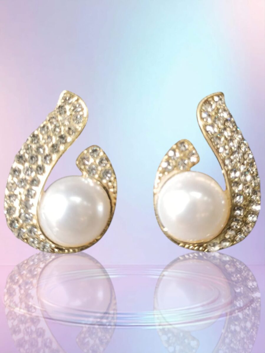 Celestial Gleam Korean Earrings – Elegant Statement for Every Look