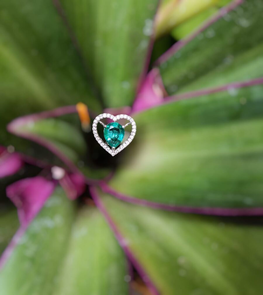 Emerald Love AD Finger Ring – Small Elegance by Ikshaya